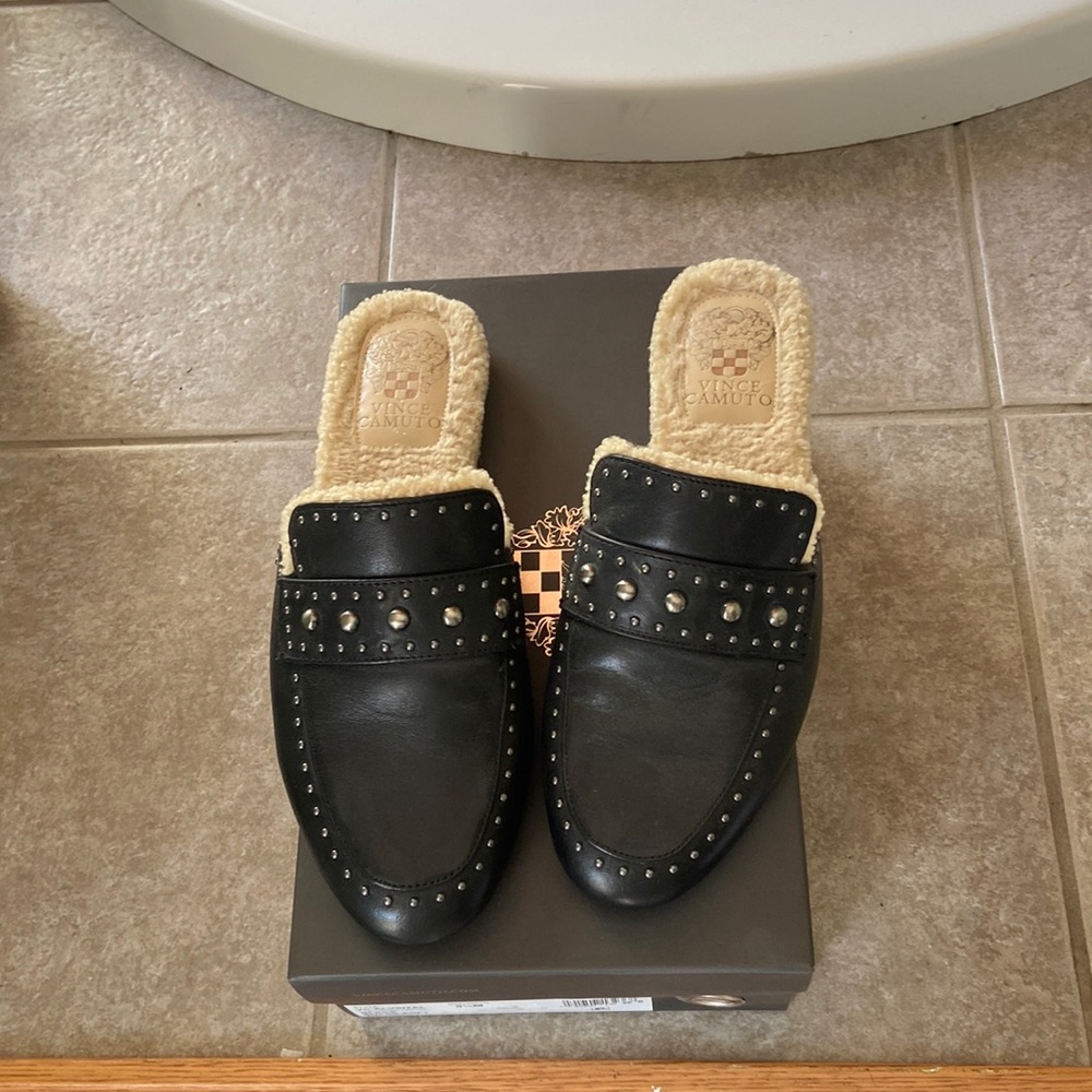 Vince Camuto slip Ons